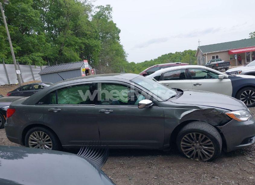 Photo 13 of 2012 Chrysler 200 LIMITED (VIN 1C3CCBCB6CN229968)