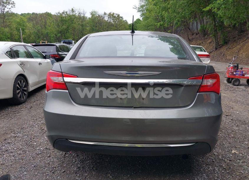 Photo 16 of 2012 Chrysler 200 LIMITED (VIN 1C3CCBCB6CN229968)