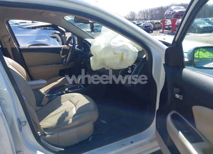 Photo 5 of 2012 Chrysler 200 LIMITED (VIN 1C3CCBCB6CN305981)