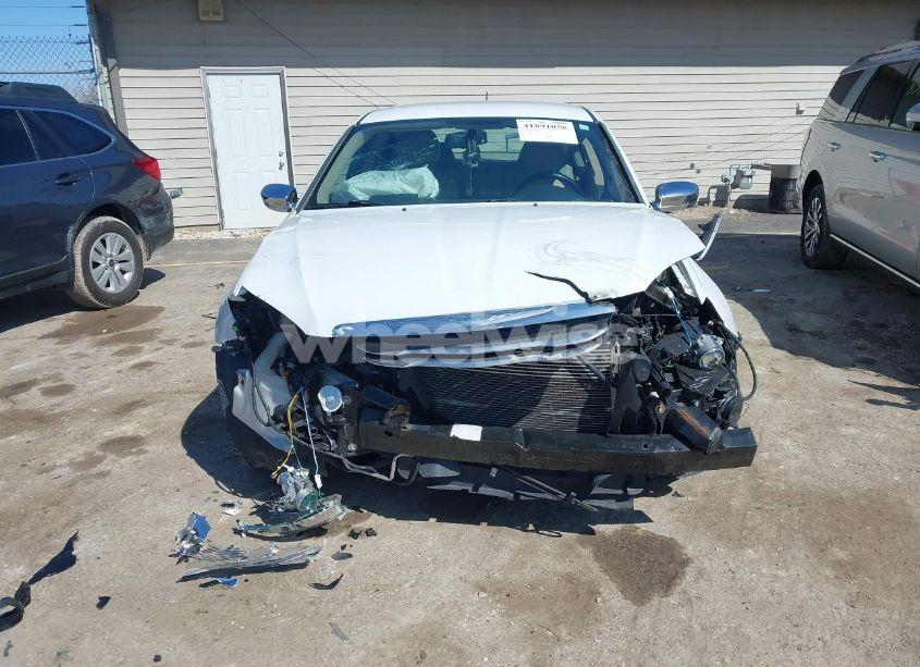 Photo 6 of 2012 Chrysler 200 LIMITED (VIN 1C3CCBCB6CN305981)