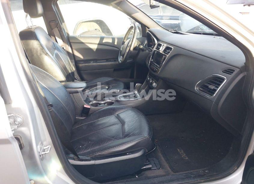 Photo 5 of 2012 Chrysler 200 LIMITED (VIN 1C3CCBCB7CN234984)