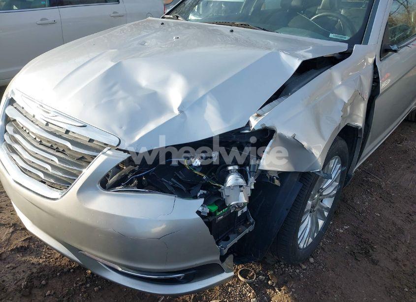 Photo 6 of 2012 Chrysler 200 LIMITED (VIN 1C3CCBCB7CN234984)