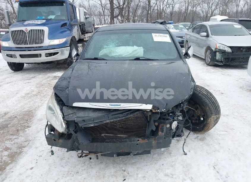 Photo 13 of 2012 Chrysler 200 LIMITED (VIN 1C3CCBCB7CN306931)