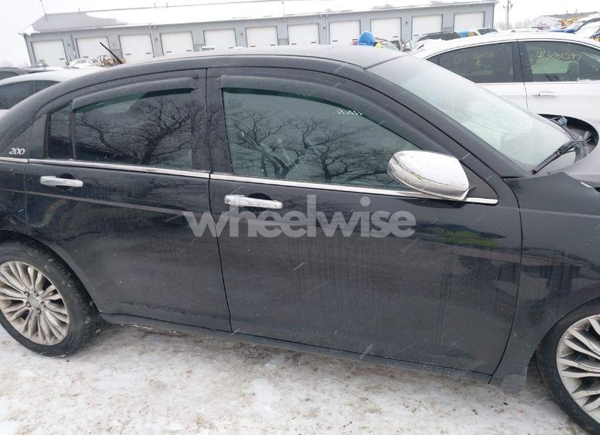 Photo 14 of 2012 Chrysler 200 LIMITED (VIN 1C3CCBCB7CN306931)