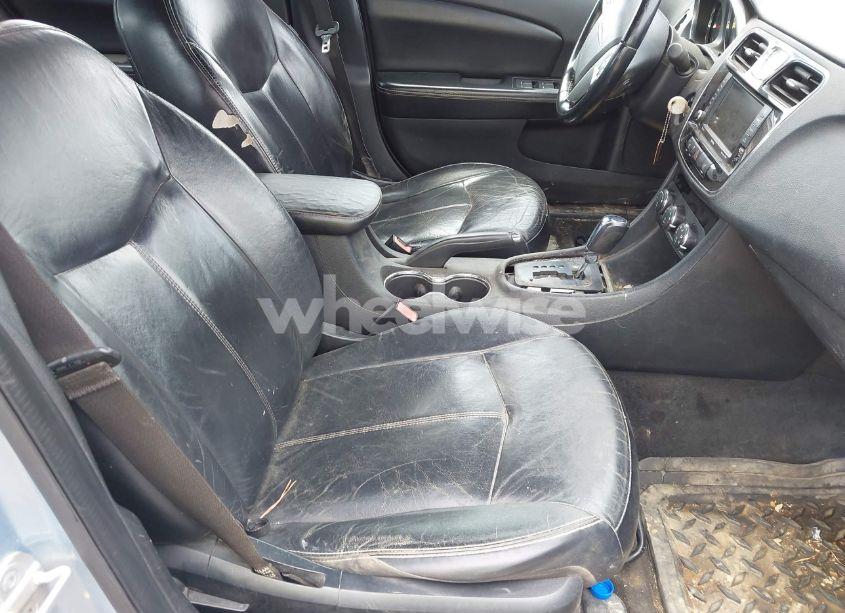 Photo 5 of 2012 Chrysler 200 LIMITED (VIN 1C3CCBCB8CN306436)