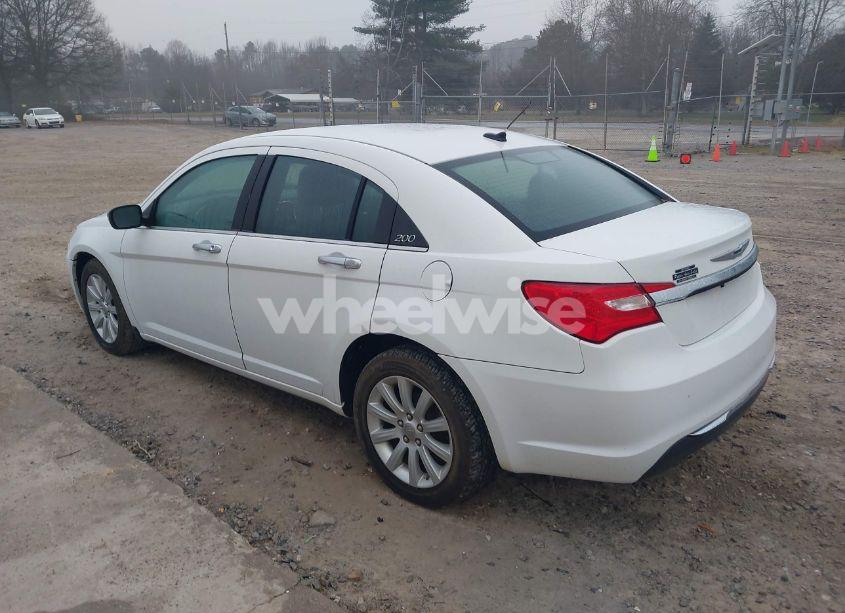 Photo 3 of 2013 Chrysler 200 LIMITED (VIN 1C3CCBCB8DN568054)