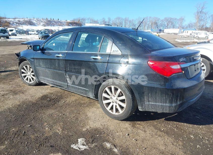 Photo 3 of 2013 Chrysler 200 LIMITED (VIN 1C3CCBCB9DN568029)