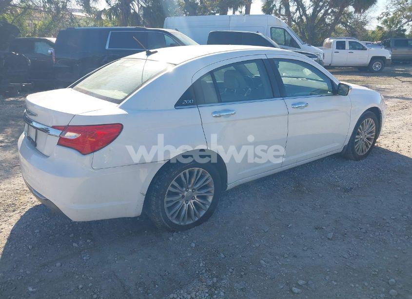 Photo 4 of 2012 Chrysler 200 LIMITED (VIN 1C3CCBCBXCN140761)