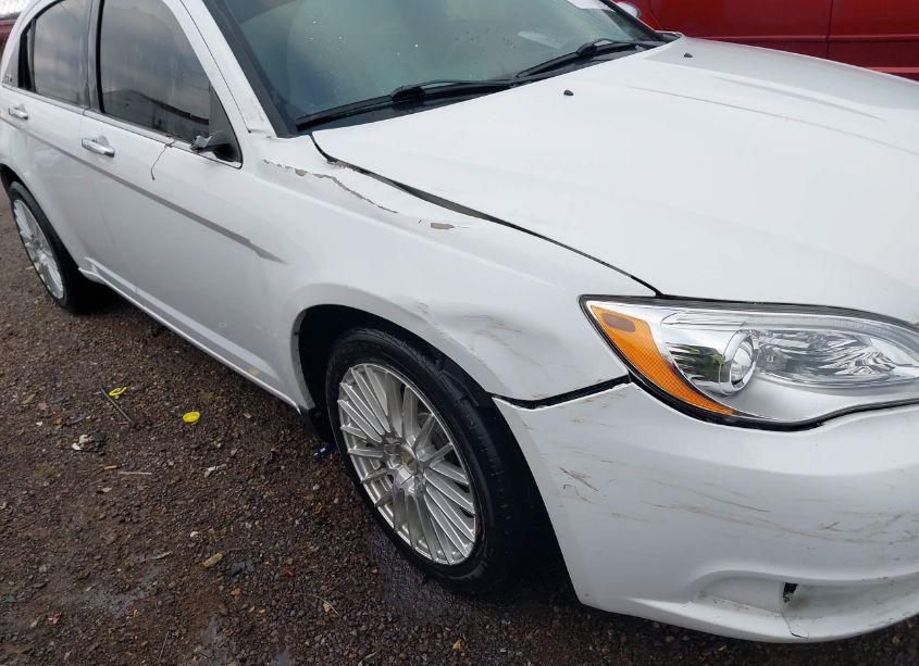 Photo 6 of 2012 Chrysler 200 LIMITED (VIN 1C3CCBCG0CN159346)