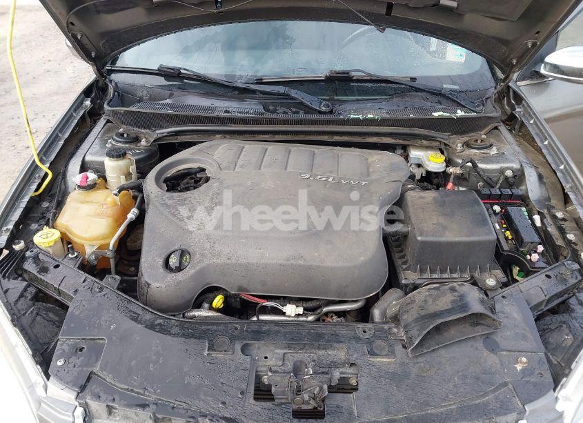 Photo 10 of 2012 Chrysler 200 LIMITED (VIN 1C3CCBCG0CN308063)