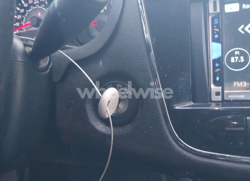 Photo 11 of 2012 Chrysler 200 LIMITED (VIN 1C3CCBCG0CN308063)