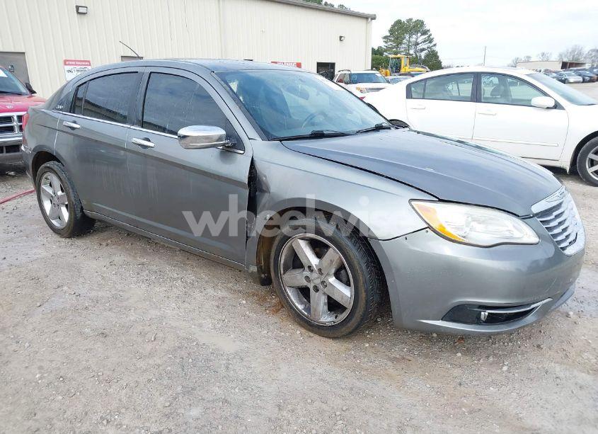 Photo 6 of 2012 Chrysler 200 LIMITED (VIN 1C3CCBCG0CN308063)