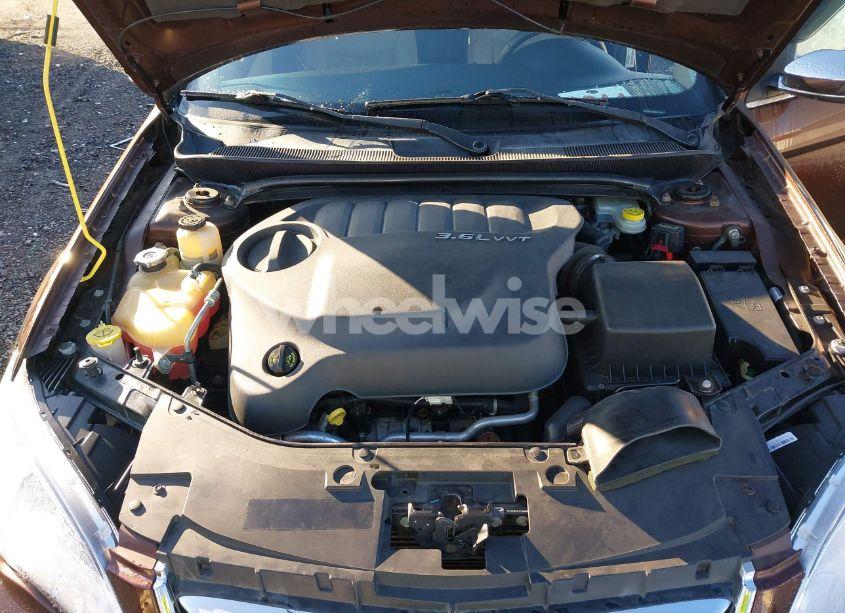 Photo 10 of 2013 Chrysler 200 LIMITED (VIN 1C3CCBCG0DN507356)