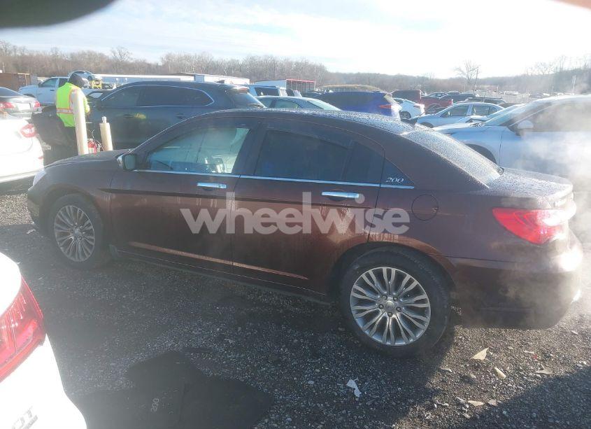 Photo 14 of 2013 Chrysler 200 LIMITED (VIN 1C3CCBCG0DN507356)