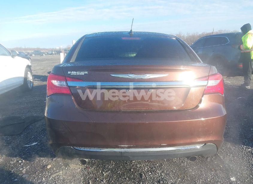 Photo 16 of 2013 Chrysler 200 LIMITED (VIN 1C3CCBCG0DN507356)