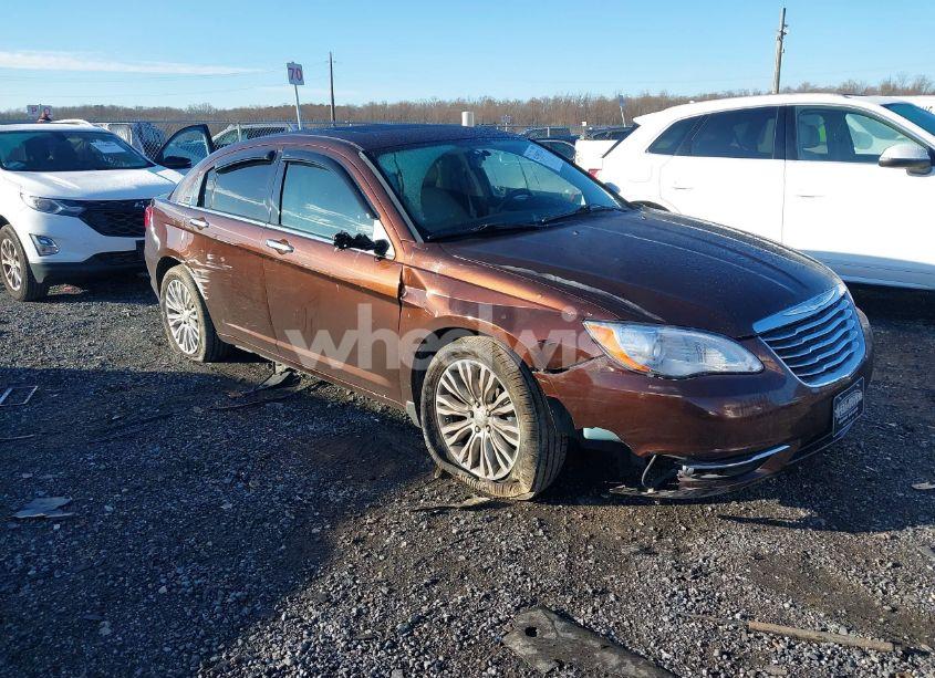 Photo 6 of 2013 Chrysler 200 LIMITED (VIN 1C3CCBCG0DN507356)