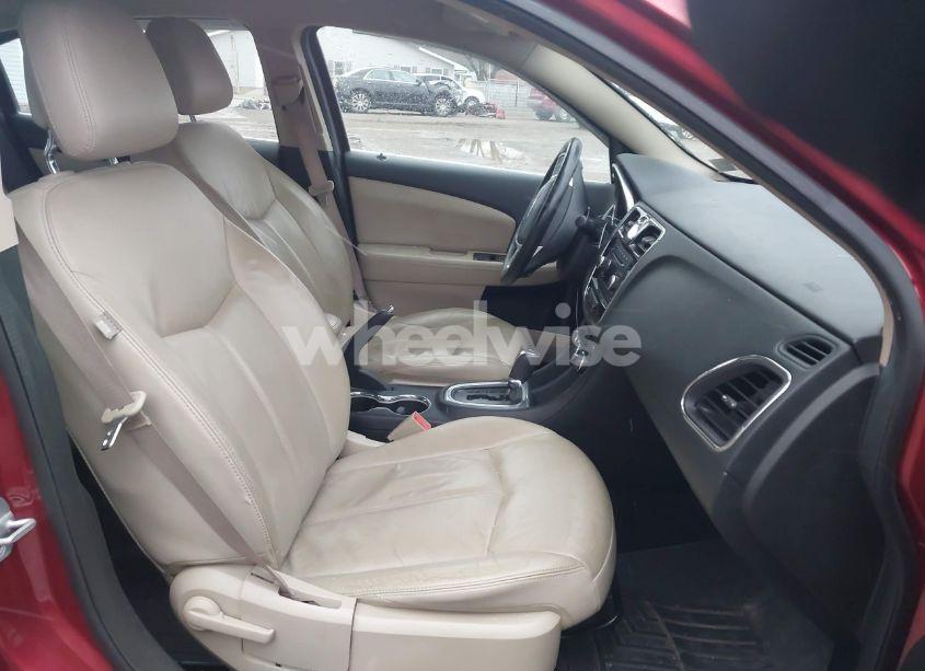 Photo 5 of 2013 Chrysler 200 LIMITED (VIN 1C3CCBCG0DN524772)