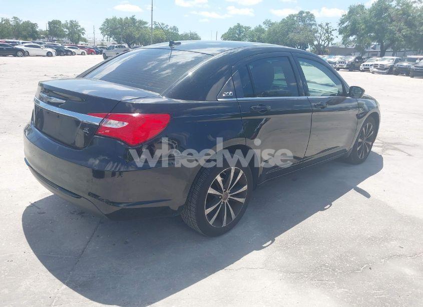 Photo 4 of 2013 Chrysler 200 LIMITED (VIN 1C3CCBCG0DN543371)