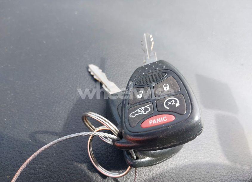 Photo 11 of 2013 Chrysler 200 LIMITED (VIN 1C3CCBCG0DN580498)