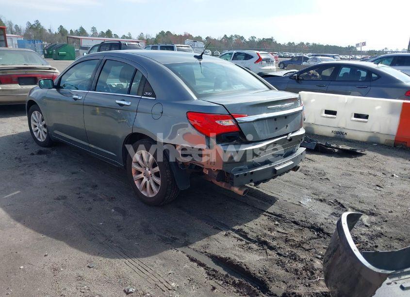 Photo 3 of 2013 Chrysler 200 LIMITED (VIN 1C3CCBCG0DN580498)