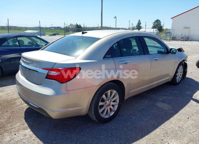Photo 4 of 2013 Chrysler 200 LIMITED (VIN 1C3CCBCG0DN612592)