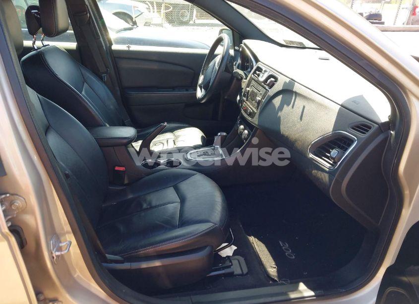 Photo 5 of 2013 Chrysler 200 LIMITED (VIN 1C3CCBCG0DN612592)