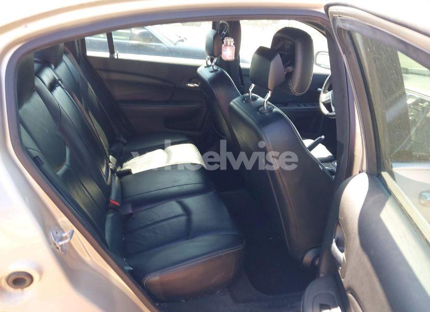 Photo 8 of 2013 Chrysler 200 LIMITED (VIN 1C3CCBCG0DN612592)