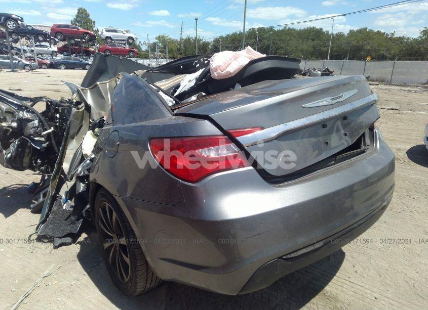 Photo 3 of 2013 Chrysler 200 LIMITED (VIN 1C3CCBCG0DN674610)