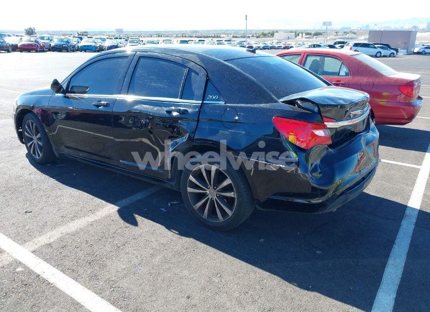 Photo 3 of 2013 Chrysler 200 LIMITED (VIN 1C3CCBCG0DN706925)