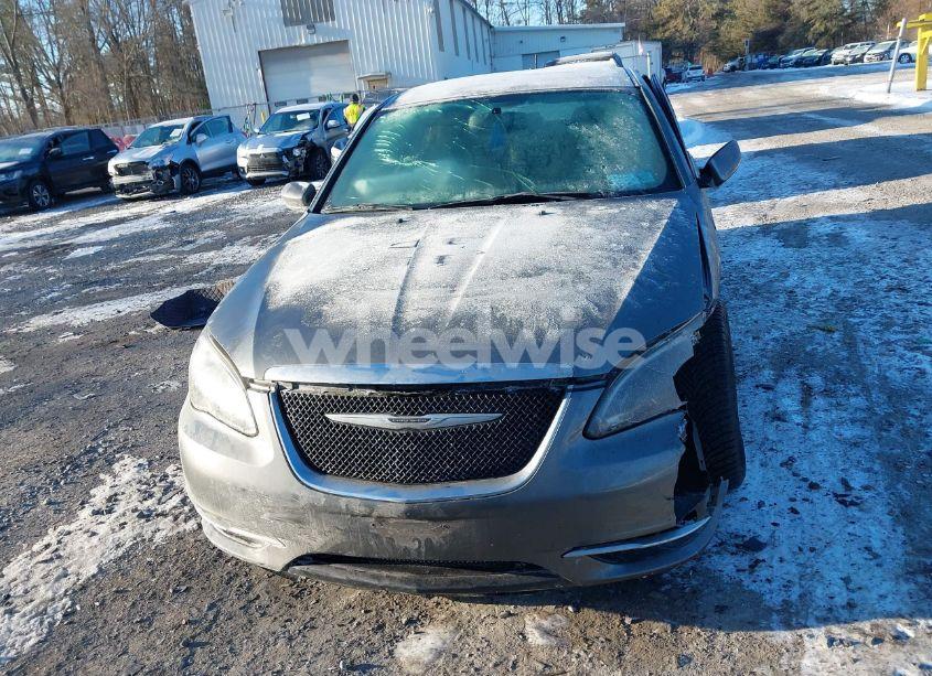 Photo 12 of 2013 Chrysler 200 LIMITED (VIN 1C3CCBCG0DN751962)
