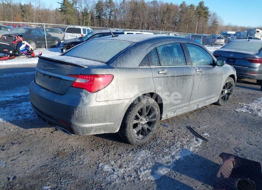 Photo 4 of 2013 Chrysler 200 LIMITED (VIN 1C3CCBCG0DN751962)