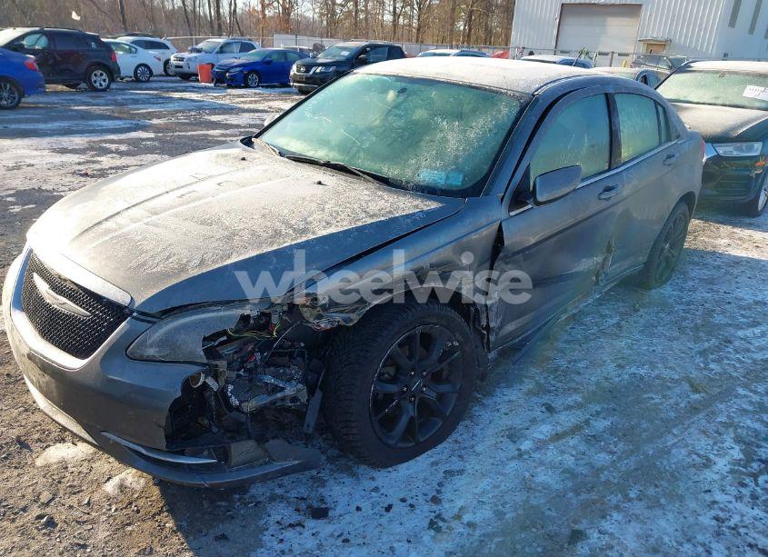 Photo 6 of 2013 Chrysler 200 LIMITED (VIN 1C3CCBCG0DN751962)