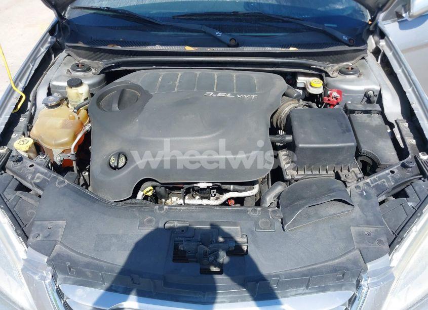 Photo 10 of 2014 Chrysler 200 LIMITED (VIN 1C3CCBCG0EN172326)