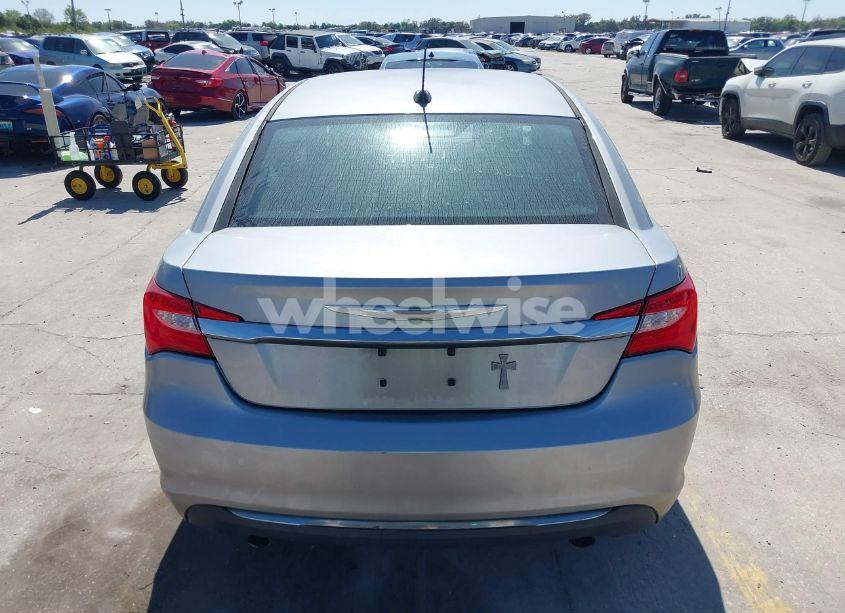 Photo 17 of 2014 Chrysler 200 LIMITED (VIN 1C3CCBCG0EN172326)