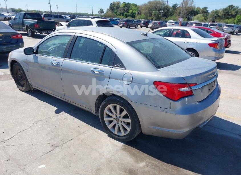 Photo 3 of 2014 Chrysler 200 LIMITED (VIN 1C3CCBCG0EN172326)