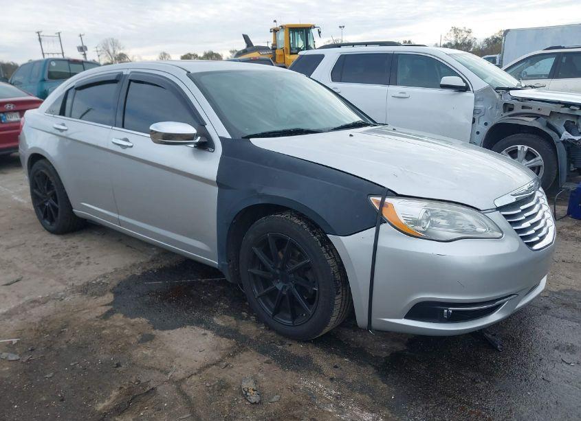 2012 Chrysler 200 LIMITED (VIN 1C3CCBCG1CN113363) main photo