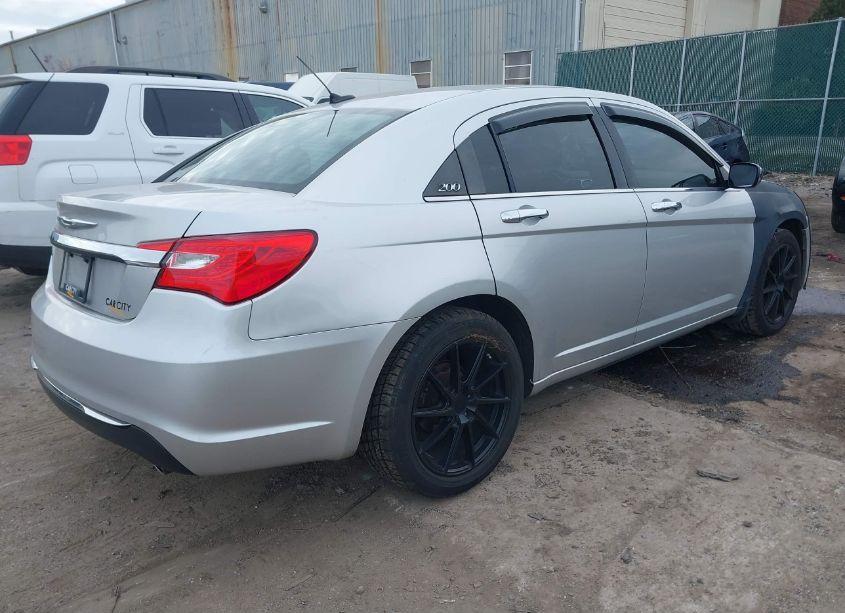 Photo 4 of 2012 Chrysler 200 LIMITED (VIN 1C3CCBCG1CN113363)