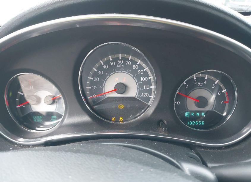 Photo 7 of 2012 Chrysler 200 LIMITED (VIN 1C3CCBCG1CN113363)