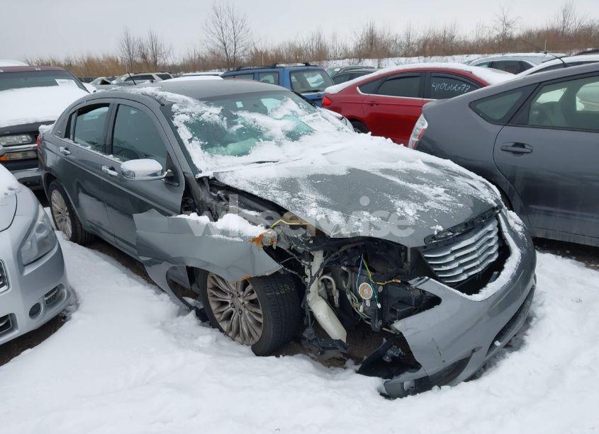 2013 Chrysler 200 LIMITED (VIN 1C3CCBCG1DN504675) main photo