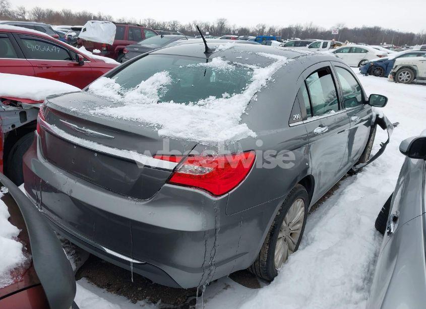 Photo 4 of 2013 Chrysler 200 LIMITED (VIN 1C3CCBCG1DN504675)