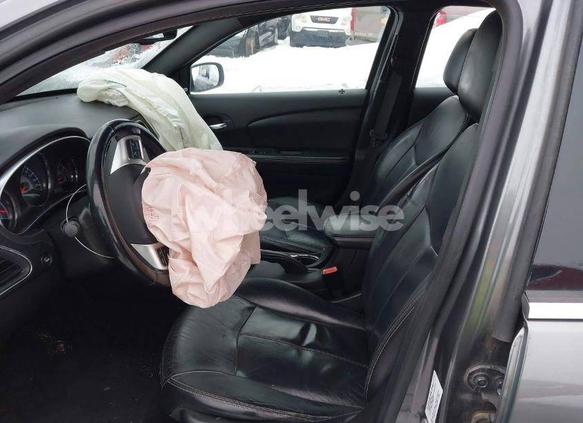 Photo 5 of 2013 Chrysler 200 LIMITED (VIN 1C3CCBCG1DN504675)