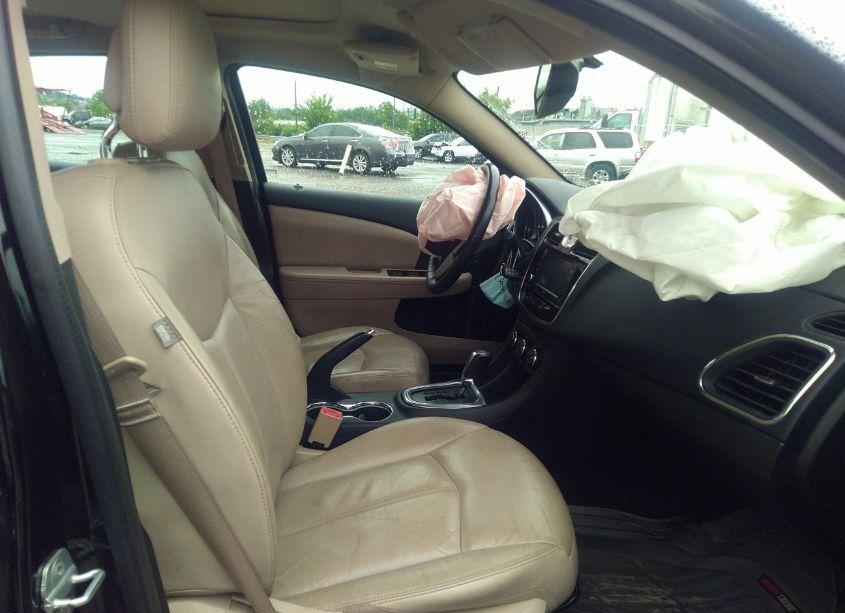 Photo 5 of 2013 Chrysler 200 LIMITED (VIN 1C3CCBCG1DN506958)