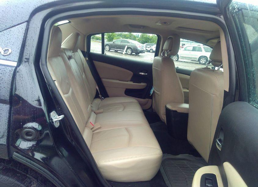 Photo 8 of 2013 Chrysler 200 LIMITED (VIN 1C3CCBCG1DN506958)