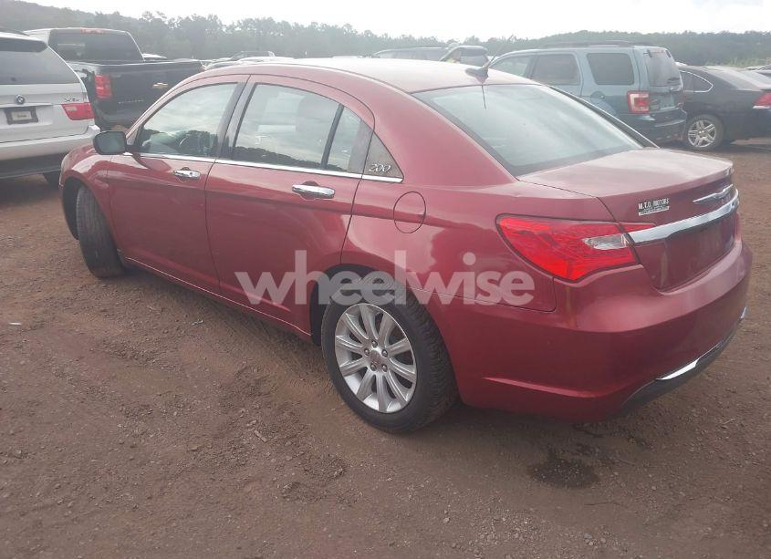 Photo 3 of 2013 Chrysler 200 LIMITED (VIN 1C3CCBCG1DN509164)