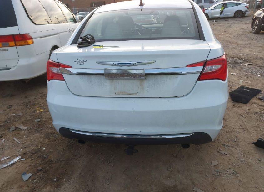 Photo 15 of 2013 Chrysler 200 LIMITED (VIN 1C3CCBCG1DN528877)