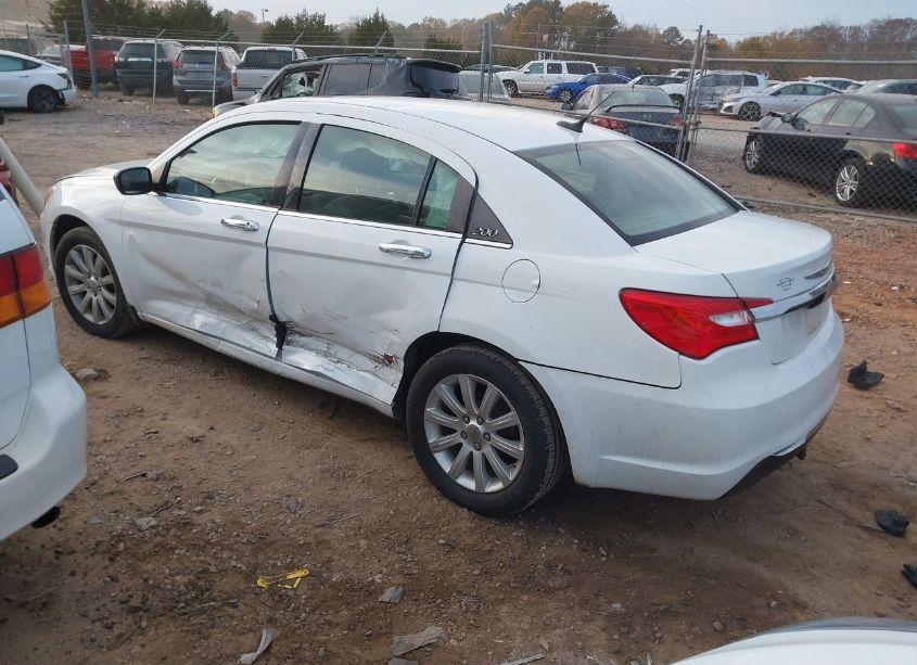 Photo 3 of 2013 Chrysler 200 LIMITED (VIN 1C3CCBCG1DN528877)