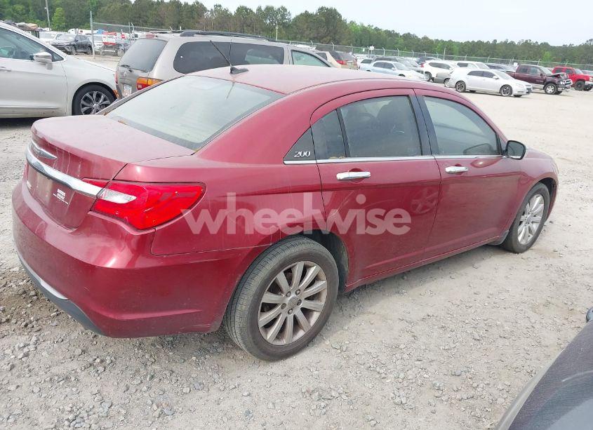 Photo 4 of 2013 Chrysler 200 LIMITED (VIN 1C3CCBCG1DN598685)