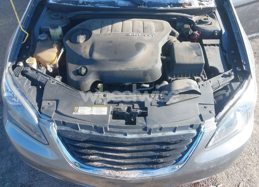 Photo 10 of 2013 Chrysler 200 LIMITED (VIN 1C3CCBCG1DN654916)