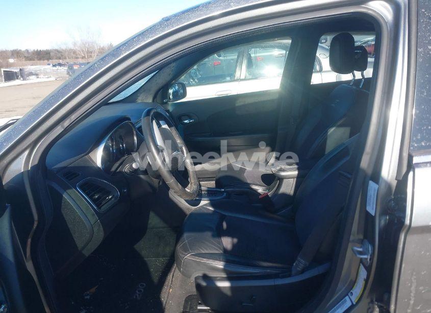 Photo 5 of 2013 Chrysler 200 LIMITED (VIN 1C3CCBCG1DN654916)