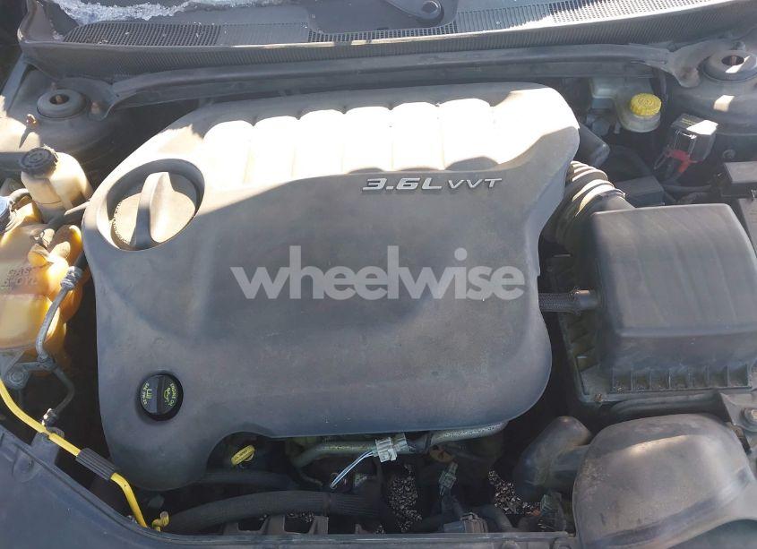 Photo 10 of 2013 Chrysler 200 LIMITED (VIN 1C3CCBCG1DN755096)